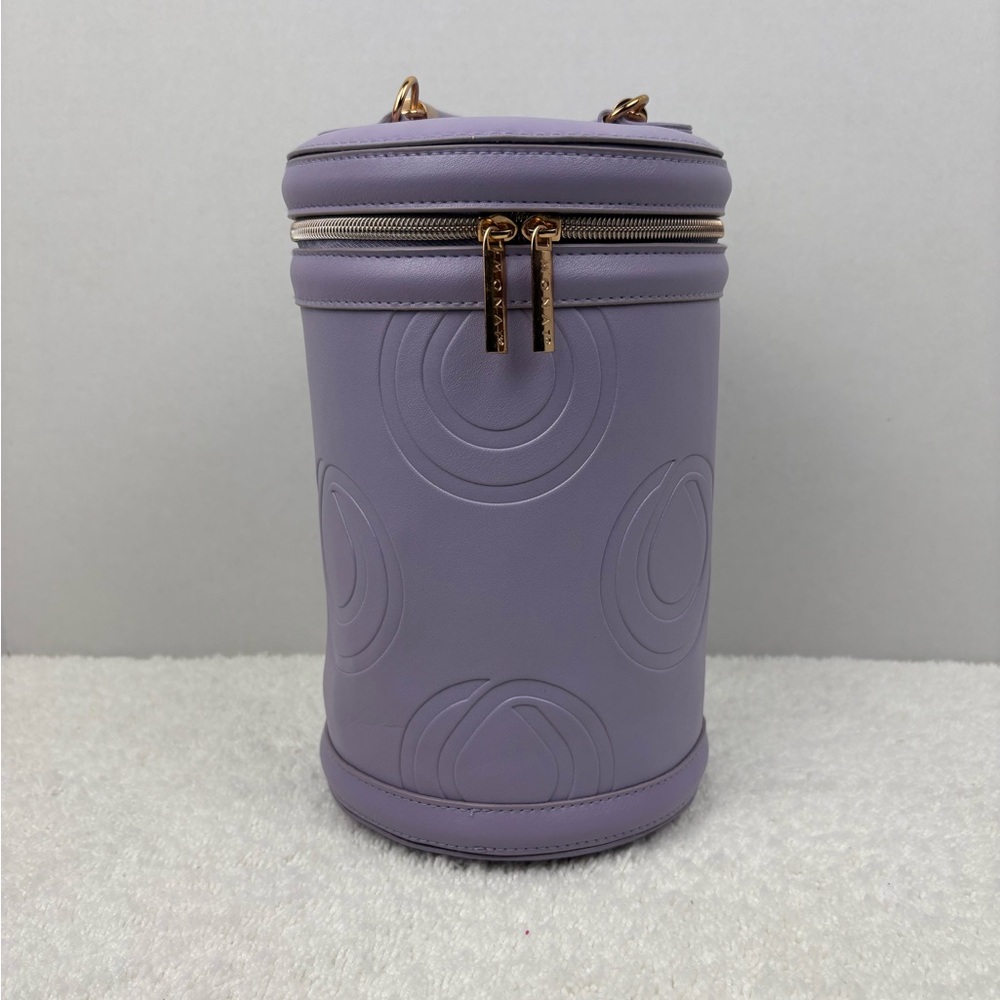 Monat Global Lavender Round Travel Case/Makeup Bag with Gold Zipper and Handle